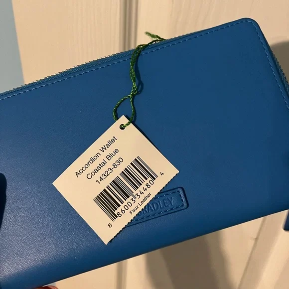 Vera Bradley accordion wallet - Picture 3 of 3